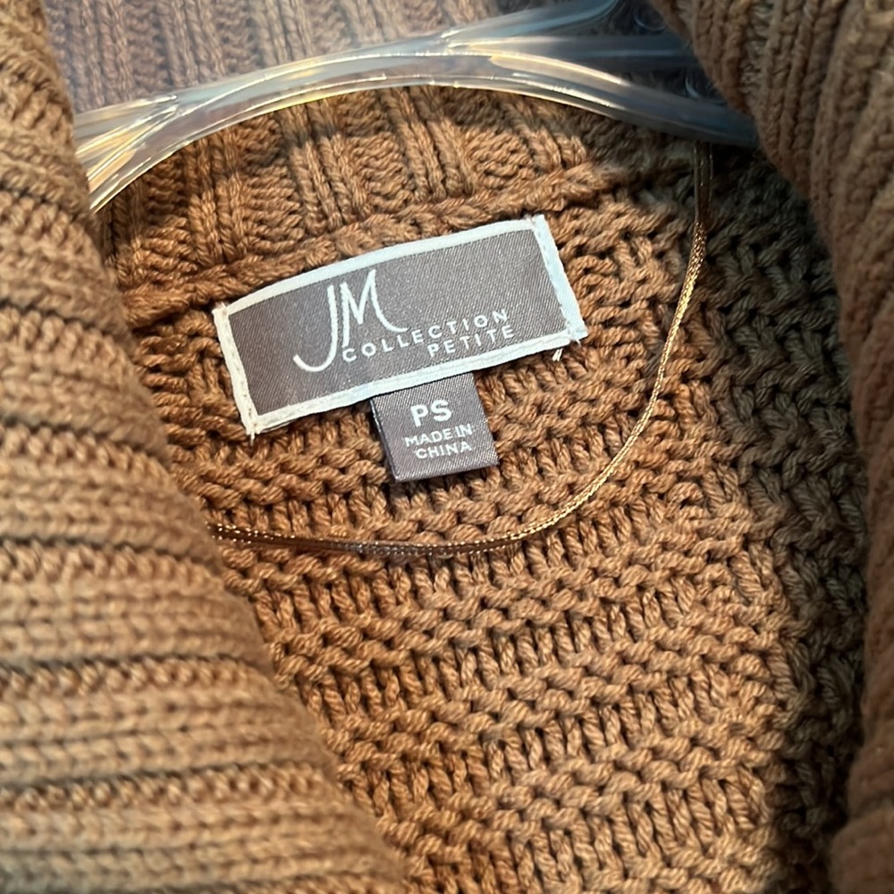 JM Collection Petite - Picture 3 of 6